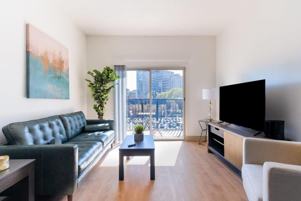 3Br Modern Downtown Apartment With Gym & Office Charlotte Eksteriør billede