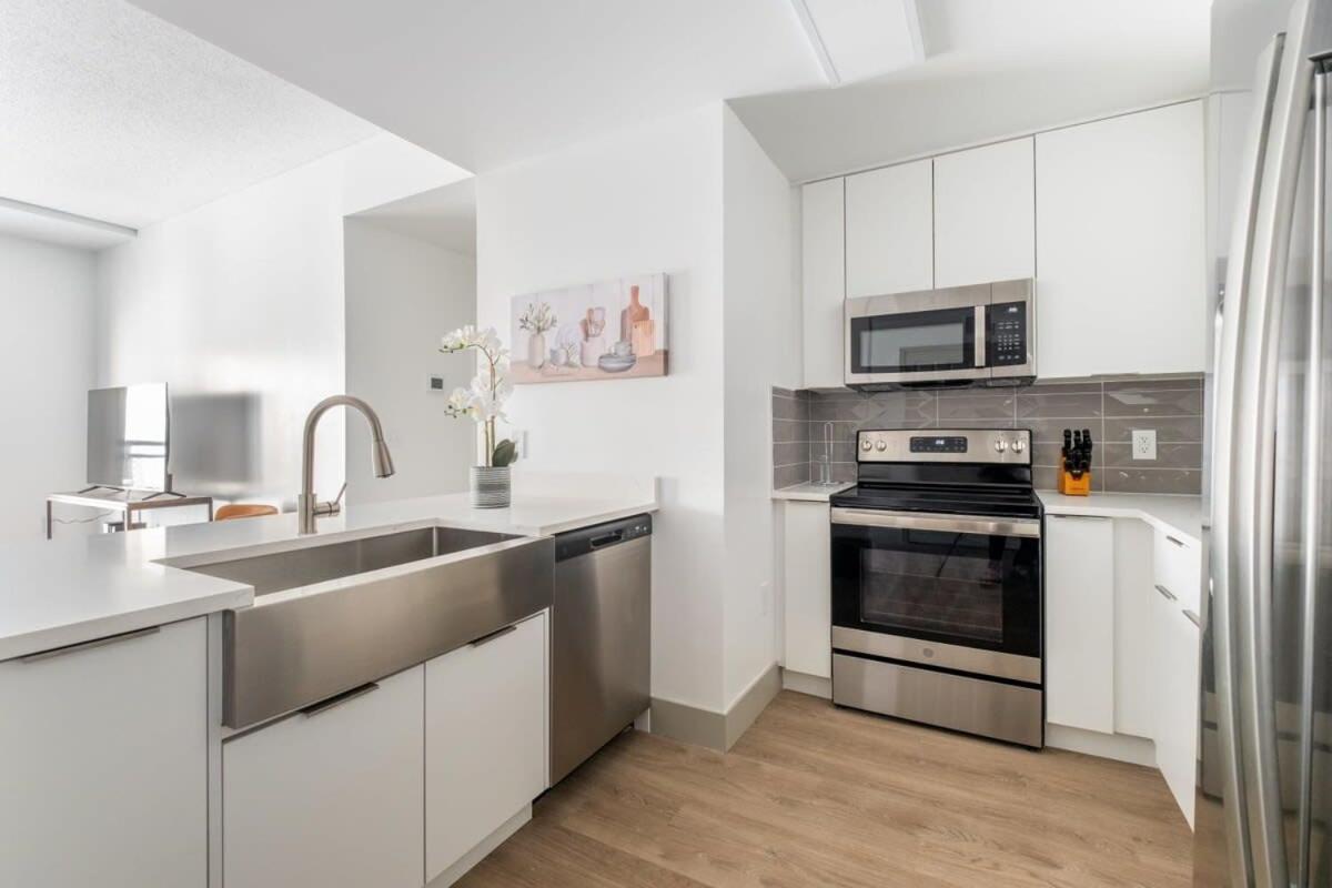 3Br Modern Downtown Apartment With Gym & Office Charlotte Eksteriør billede