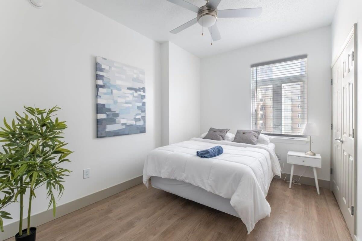 3Br Modern Downtown Apartment With Gym & Office Charlotte Eksteriør billede