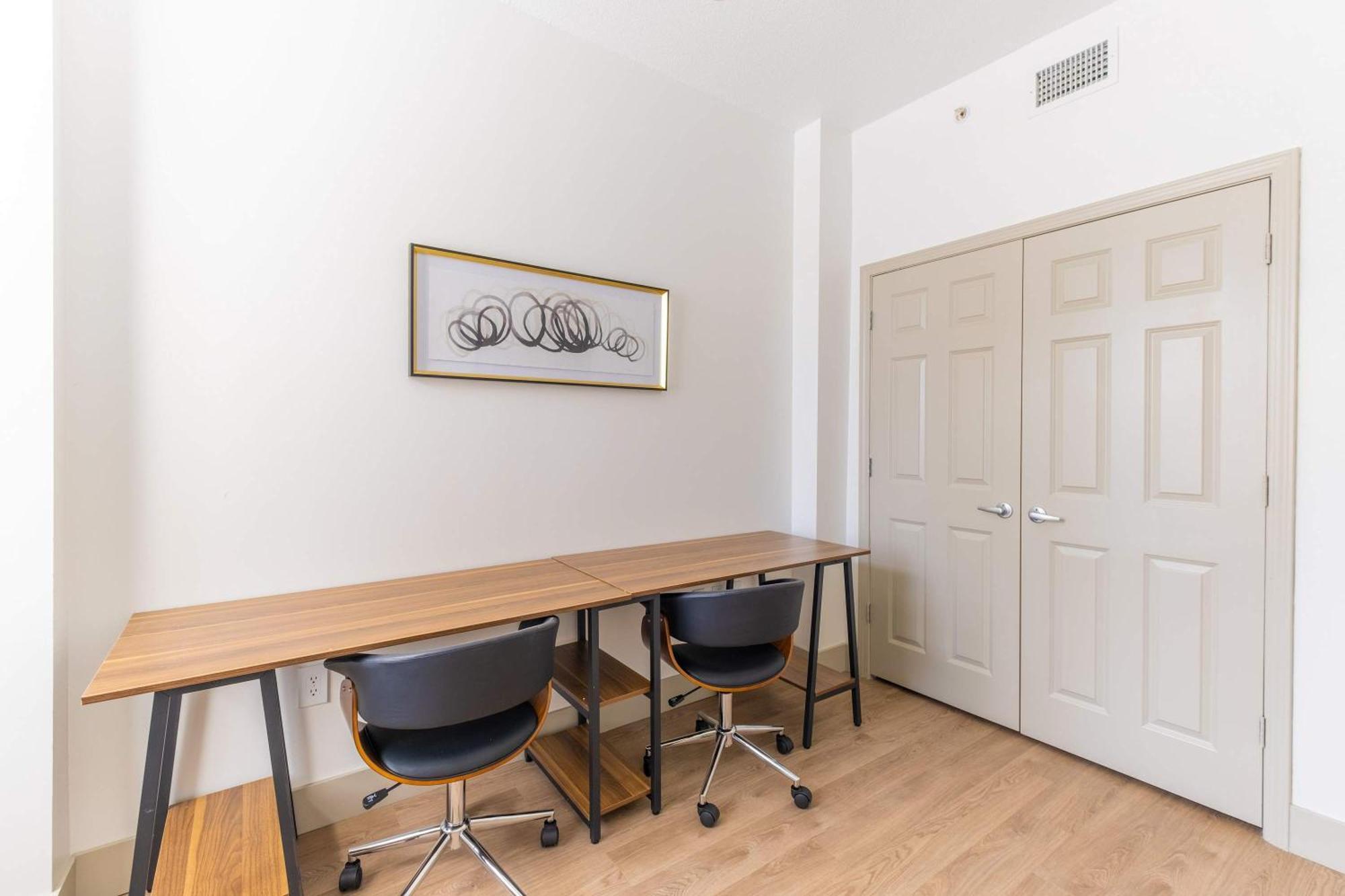 3Br Modern Downtown Apartment With Gym & Office Charlotte Eksteriør billede